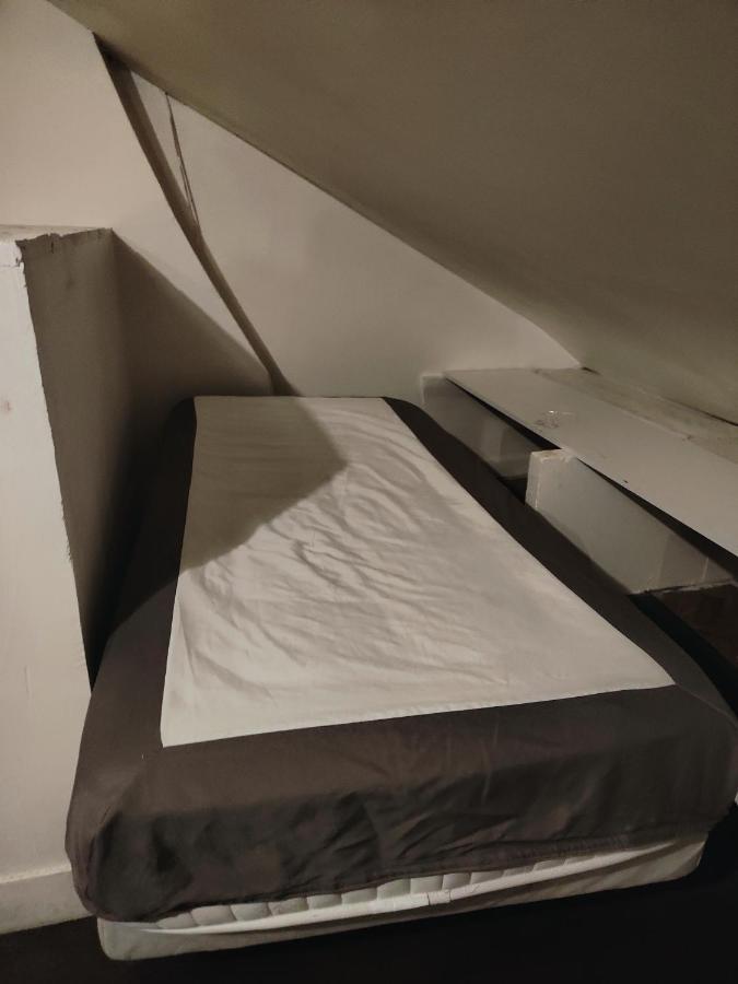 סן-דני Roomate Near Paris מראה חיצוני תמונה