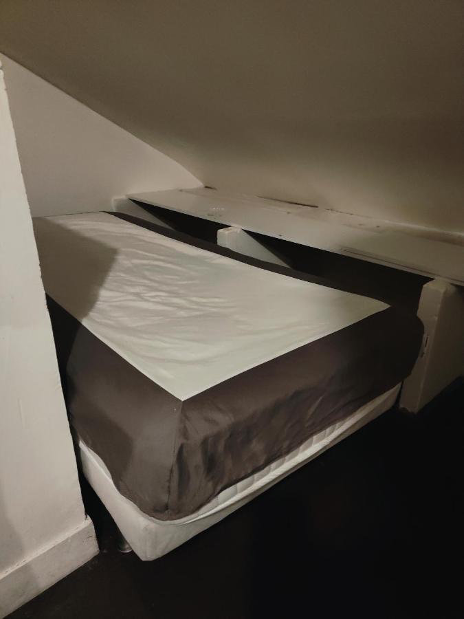 סן-דני Roomate Near Paris מראה חיצוני תמונה